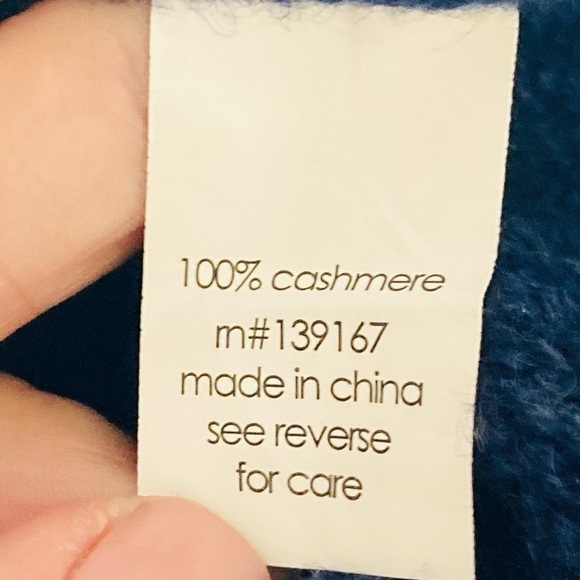 27 Miles Malibu Blue Cashmere lace up sweater. Size Medium - Picture 5 of 5